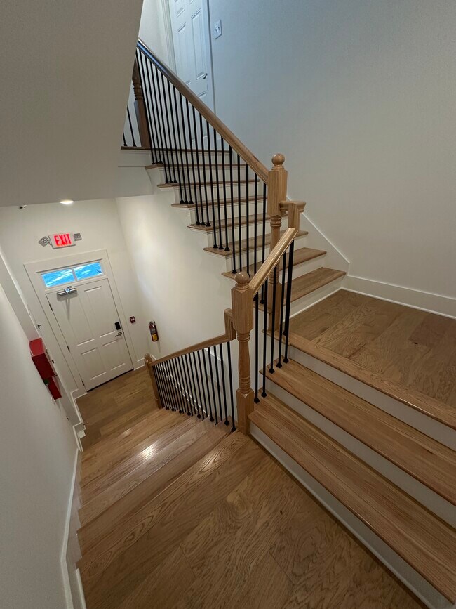 Foto del edificio - 530 E Park Ave