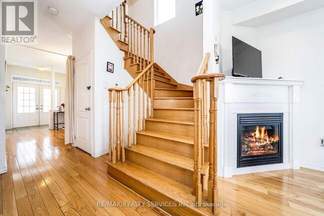 Building Photo - 43 Sussexvale Dr