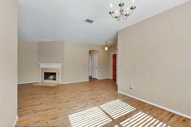 Foto del edificio - 3685 Laurel Crossing Dr
