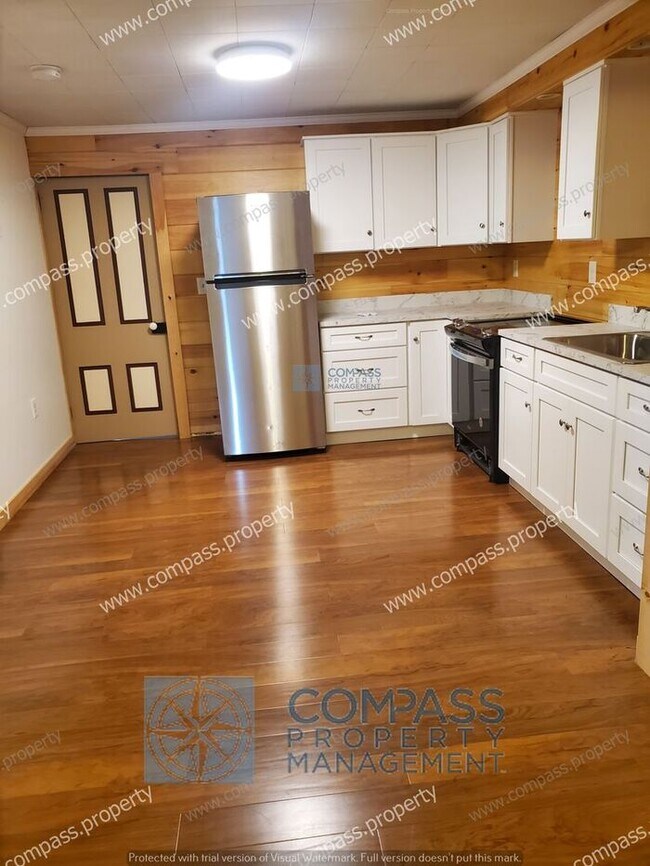 Foto del edificio - Beautiful 2 Bedroom Remodeled Apartment