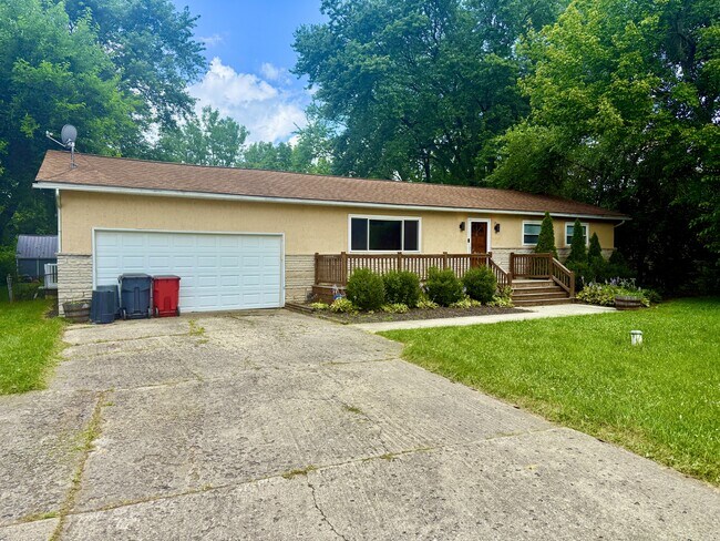 Foto del edificio - 1433 Alton Darby Creek Rd