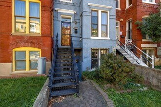 Building Photo - 2025 11th St NW