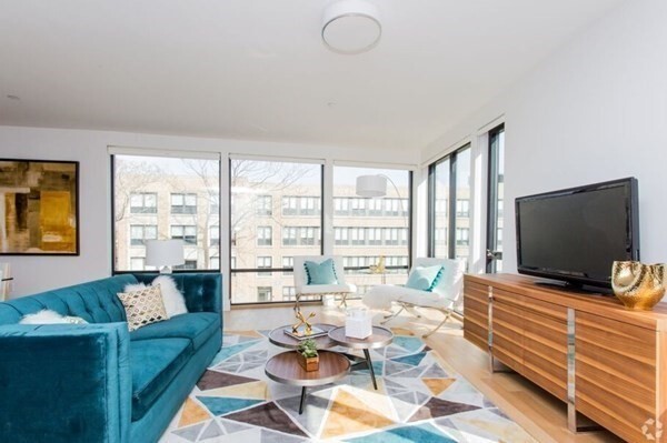 Foto del edificio - 1483 Tremont St