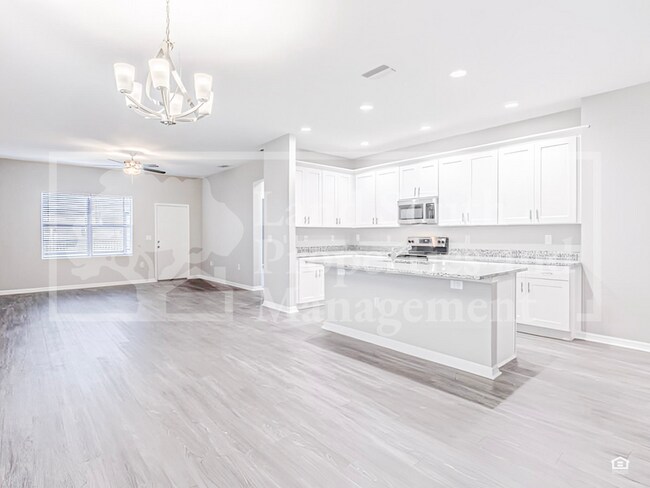 Building Photo - 3370 Cup Dr