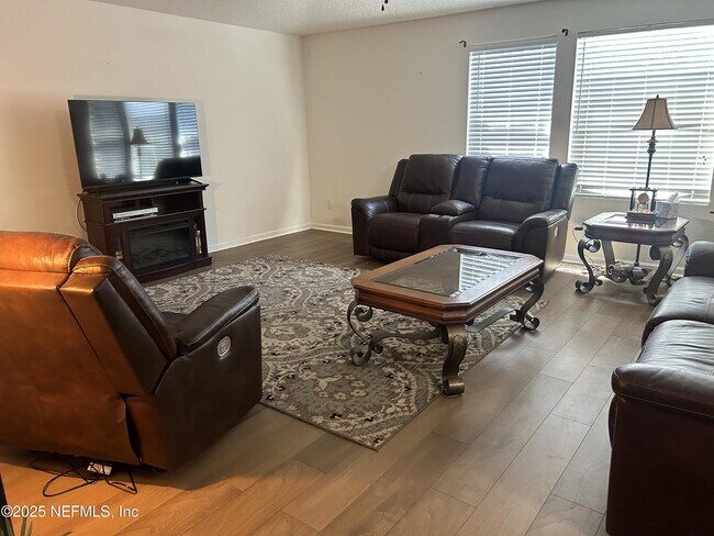 Foto del edificio - 11786 Huckleberry Trail East