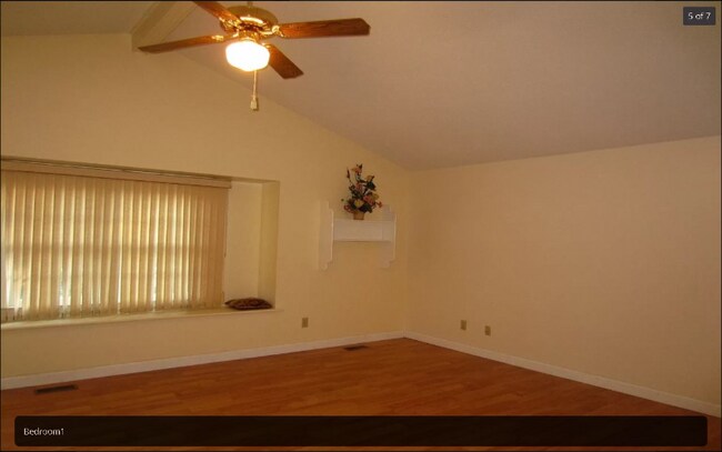 Building Photo - 102 Rock Nest Ct