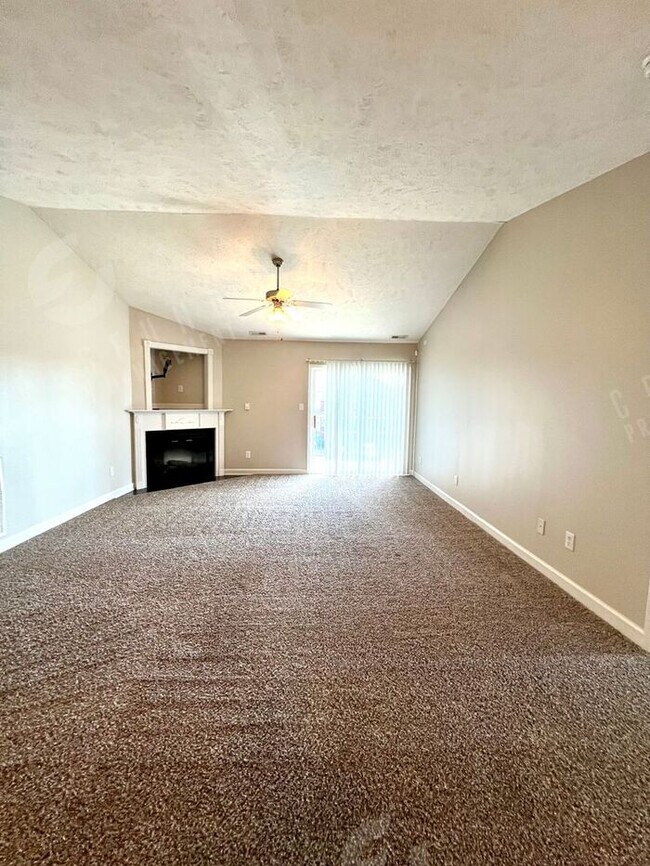 Foto del edificio - 2Bdrm 2Bath in Gated Community - Available Now!