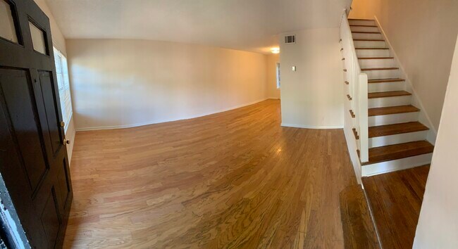 Foto del edificio - 1671 Valley Ave