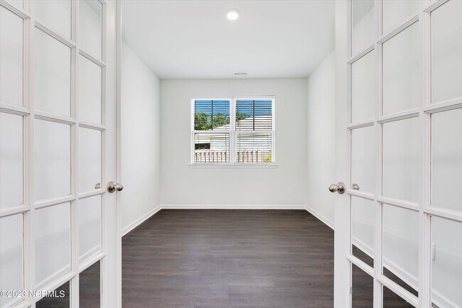Foto del edificio - 9059 St George Rd