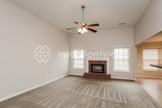 Foto del edificio - 1307 Elmswood Glen Way SE