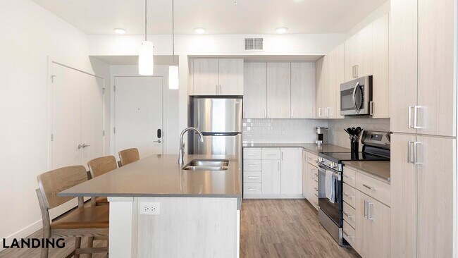 Foto del edificio - 1760 S Crismon Rd