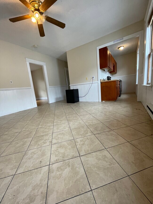 17 Endicott St, Worcester, MA 01610 Townhome Rentals in Worcester MA