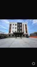 Building Photo - 50 Norfolk St