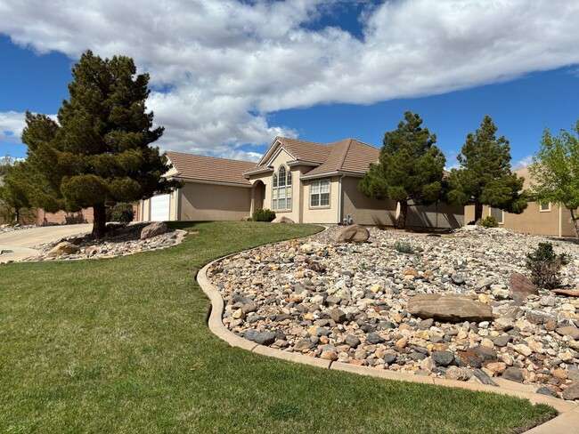 Foto del edificio - Gorgeous Little Valley Home!