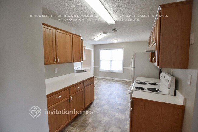 Foto del edificio - 95 Princeton Ct