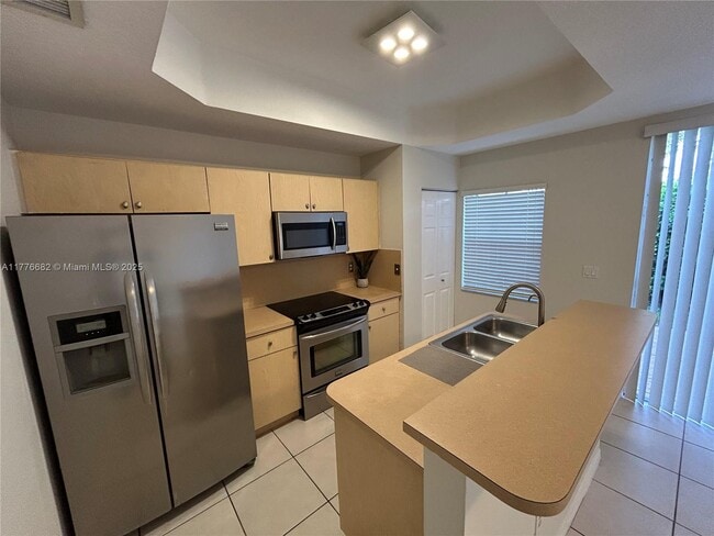 Building Photo - 4961 Leeward Ln