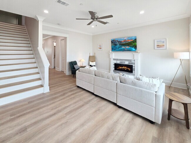 Foto del edificio - 996 Beach Blvd W