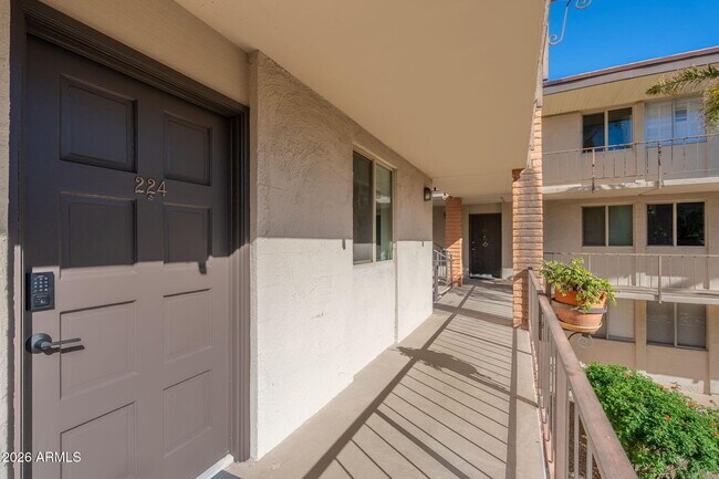 Foto del edificio - 4727 E Lafayette Blvd