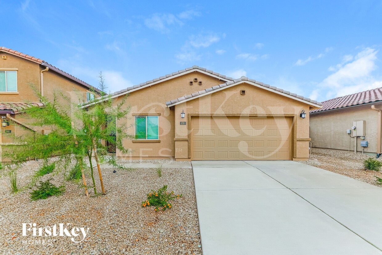 Foto principal - 976 W 20th St