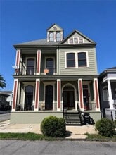 Building Photo - 1637 Third St