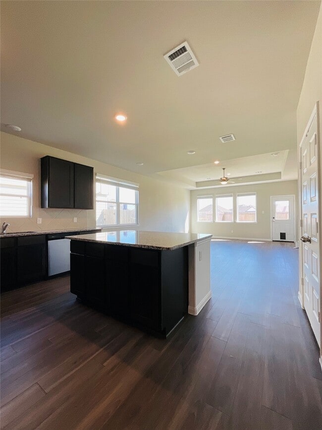 Building Photo - 5311 Briana Dee Dr