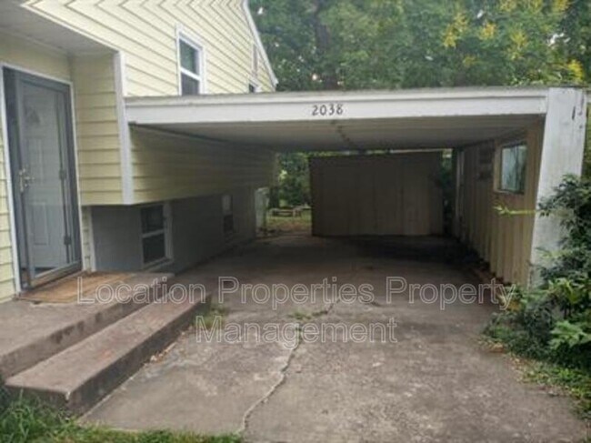 Foto del edificio - 2038 Alabama St