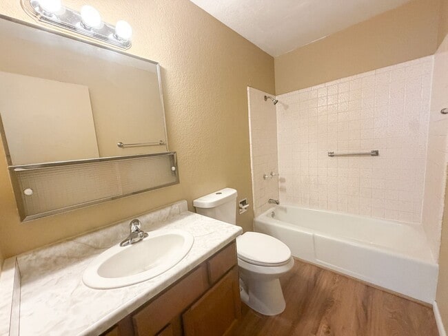 Building Photo - 4036 Mission A