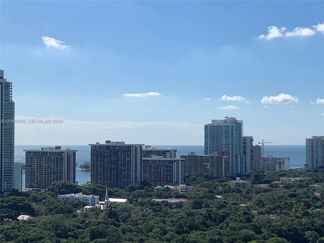 Foto del edificio - 79 SW 12th St