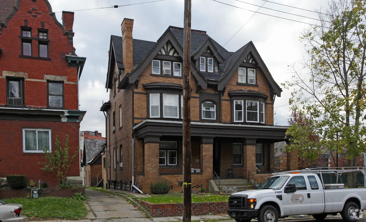 Foto principal - 371 S Negley Ave