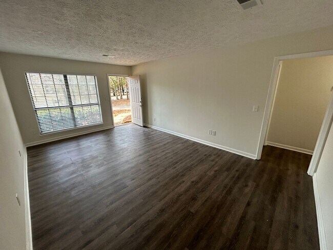 Foto del edificio - 228 Huffaker Rd NW