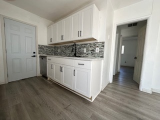 Building Photo - 7111 Colwyn Ave