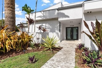 Building Photo - 17125 SW 80th Ct