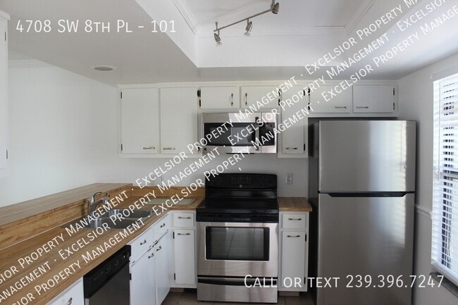 Building Photo - 4708 SW 8th Pl