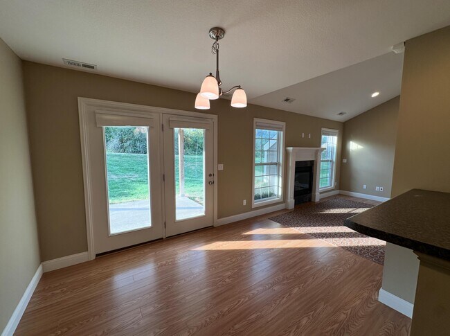 Foto del edificio - 4500 Weybridge Dr