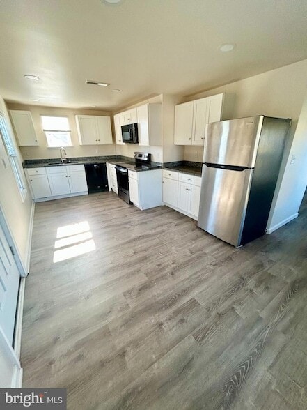 Foto del edificio - 34565 Main St