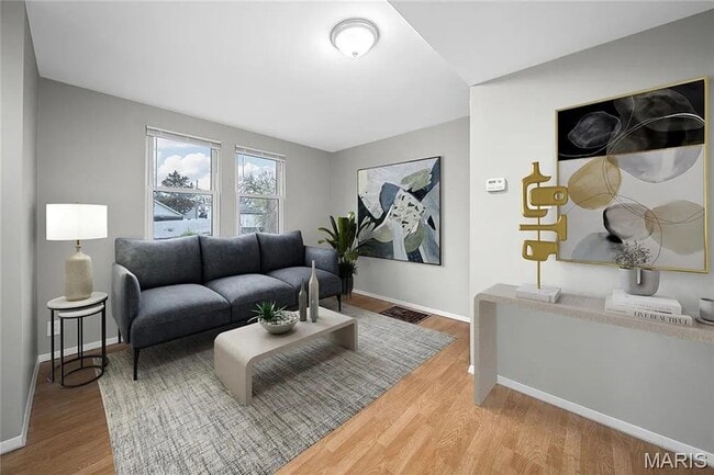 Building Photo - 709 Dammert Ave