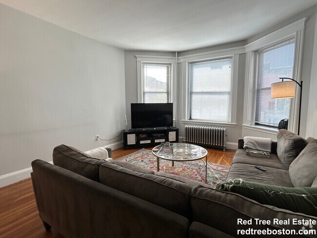 Building Photo - 93 E Brookline St