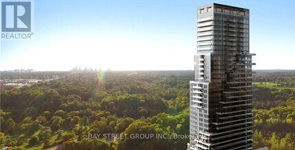 Building Photo - 10 Inn On The Pk Dr