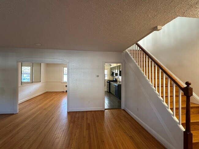 Sala de estar. - 3823 Crestlyn Rd