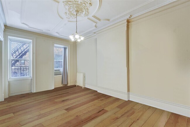Building Photo - 808 Hudson St