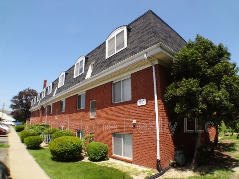 2104 Tower Blvd Unit 204, Lorain, OH 44053 Condo for Rent in Lorain