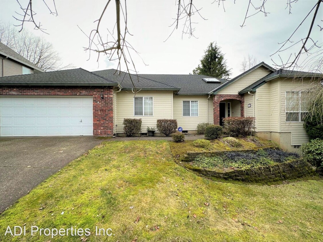753 Nicole Dr, West Linn, OR 97068 House Rental in West Linn, OR