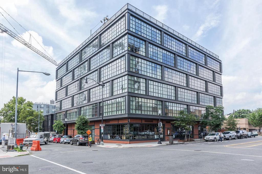 Foto principal - 2030 8th St NW