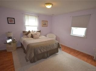 Building Photo - 258 Rakoczy Ave