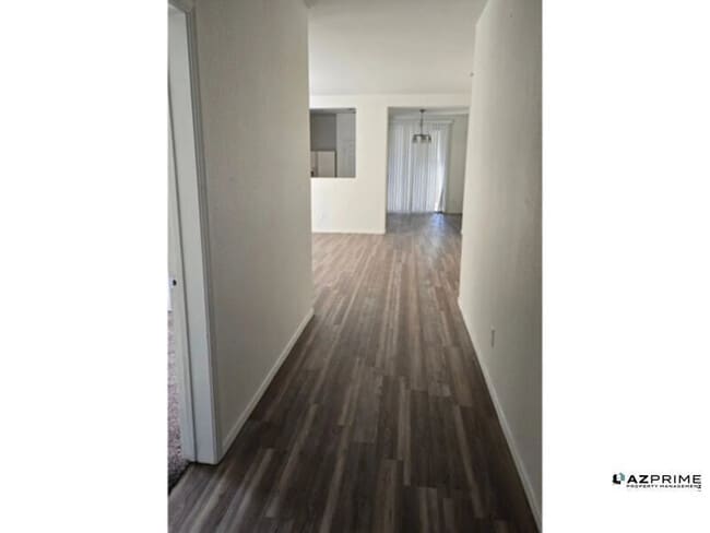 Building Photo - 8560 N 63rd Ln