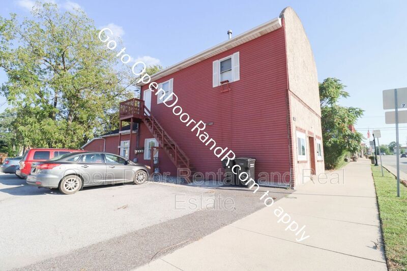 340 N Wayne St Unit 2, Waterloo, IN 46793 Condo for Rent in Waterloo