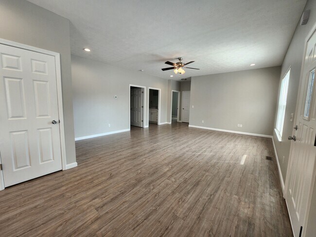 Building Photo - 540 N Arlington St
