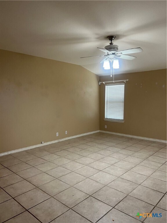 Building Photo - 219 San Saba