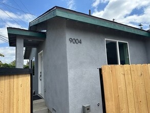 Building Photo - 9004 Amsdell Ave