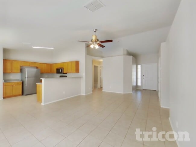 Building Photo - 4873 E Rousay Dr